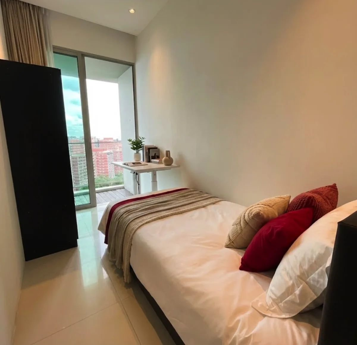 Cozy Casa Room 6 at Livia, with balcony access